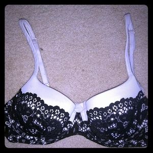 Victoria's secret lace black and white wire bra